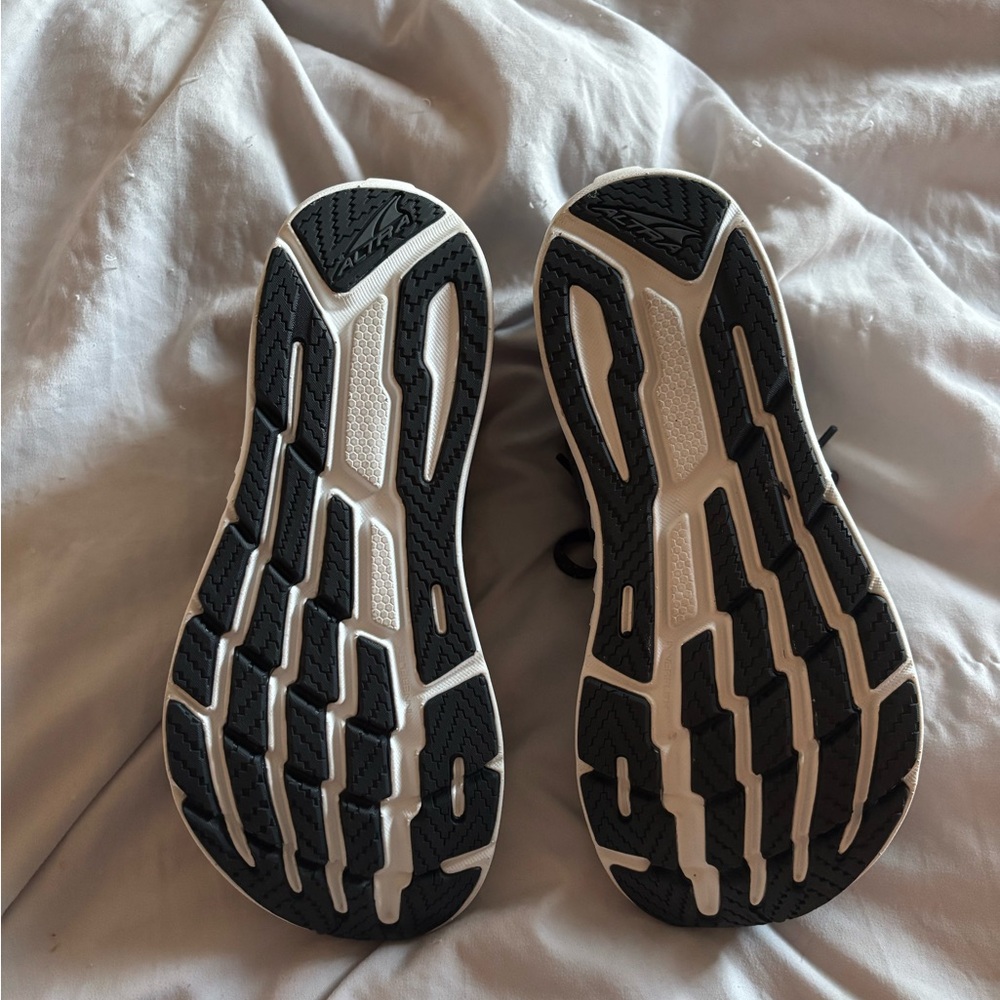 Altra Women's Athletic Shoes - Black and White - Picture 3 of 6